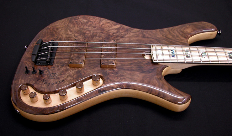 Bruno-Chaza-Signature-Loupe-noyer-3